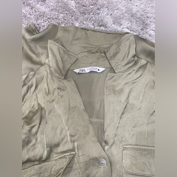 Shinny Green Blouse - Picture 2 of 3